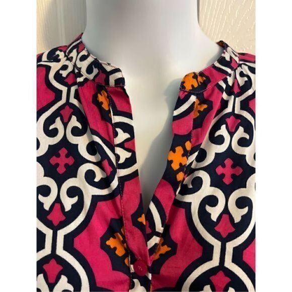 Buckhead Bettie's Geometric Pink and Blue Top.  Size Medium/ Large - Picture 3 of 6
